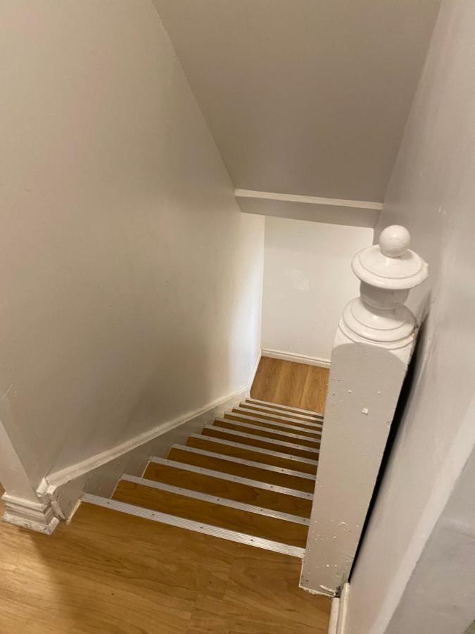 Double Room With Shared Bathroom 536B 多伦多 外观 照片